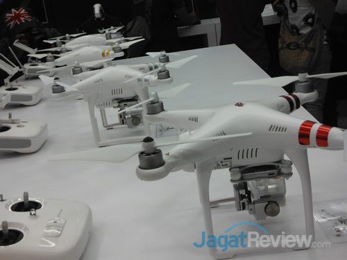 Buka Gerai Pertamanya, DJI Kenalkan Tiga Produk Terbaru 4 dji-phantom