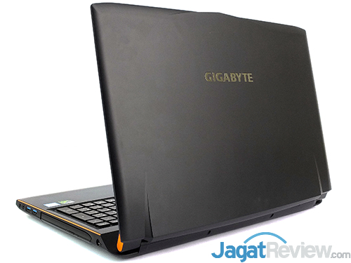 Review Notebook Gaming: Gigabyte P55W v6 1 gigabyte-p55w-v6-rear-side