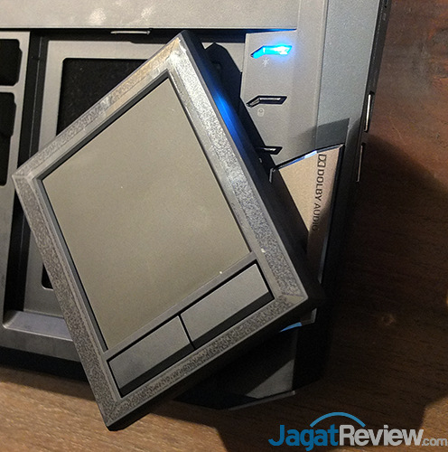Melihat dari Dekat Notebook Gaming hands-on-acer-predator-21x-09