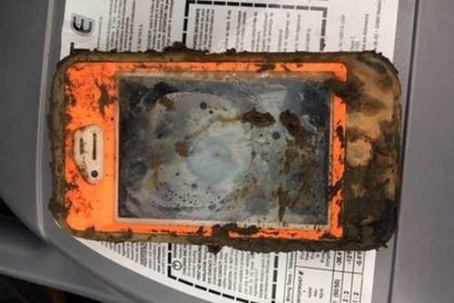 Tenggelam Berbulan-Bulan, iPhone 4 Masih Hidup 1 Tenggelam Berbulan-Bulan, iPhone 4 Masih Hidup