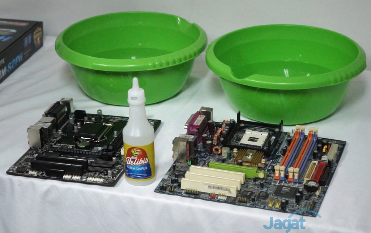 Peralatan pengujian korosi motherboard Gigabyte