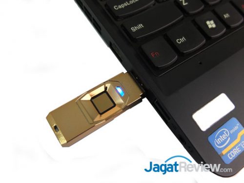 Review USB Flash Drive Apacer AH650 USB 3.0 32GB 4 DSCF8142