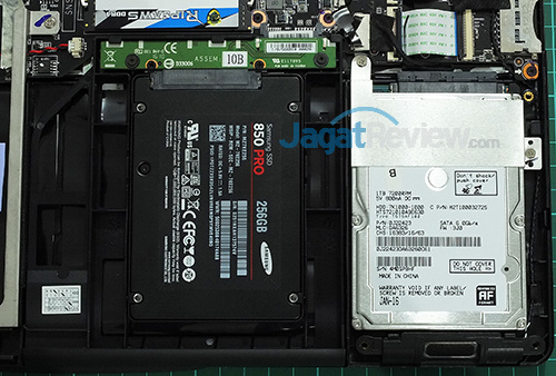 Gigabyte P35X v6 HDD & Caddy SSD