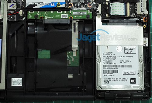 Gigabyte P35X v6 HDD & Caddy Storage