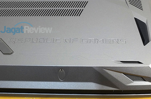 Review Notebook Gaming: ASUS ROG GX800VH 28 ASUS ROG GX800 ROG Logo 02