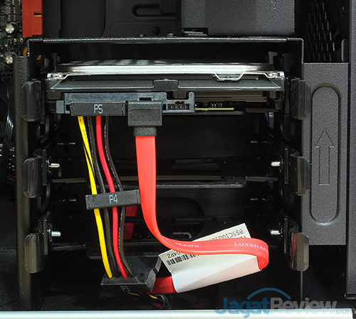 Lenovo IC Y900 HDD Bay 01