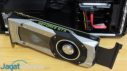 Review PC Desktop Gaming: Lenovo IdeaCentre Y900 21 Lenovo IC Y900 VGA