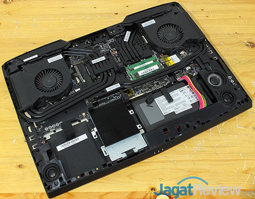 Review Notebook Gaming: MSI GT73VR 6RE Titan 16 MSI GT73VR 6RE Titan Internal Component 02