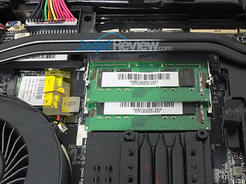 Review Notebook Gaming: MSI GT73VR 6RE Titan 22 MSI GT73VR 6RE Titan Memory & Wireless Card