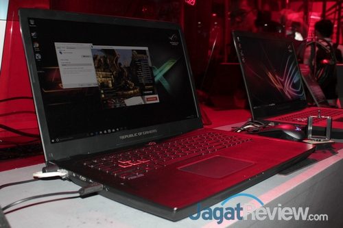 Laptop AMD Ryzen Muncul di Booth ASUS ROG 1 ASUS ROG GL702 - 01