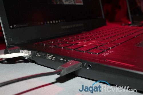 Laptop AMD Ryzen Muncul di Booth ASUS ROG 2 ASUS ROG GL702 - 02