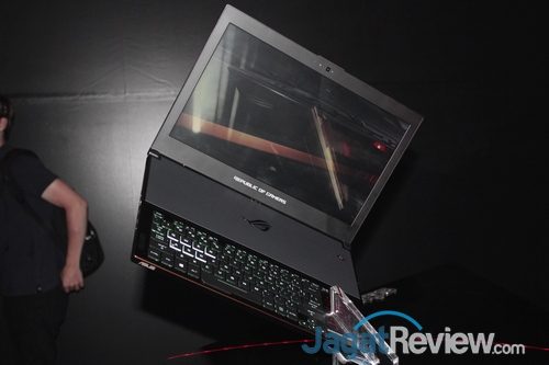 ASUS di Computex 2018 3 ASUS ROG Zephyrous 02