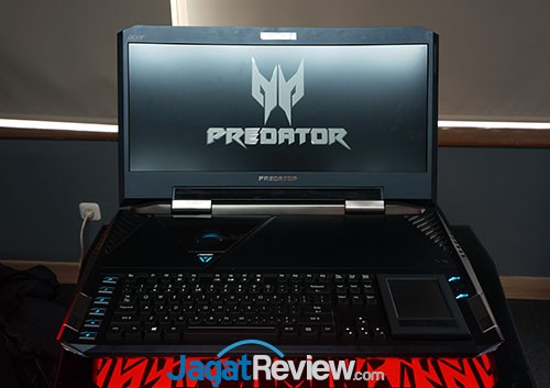 Acer-Predator-Helios-300-4