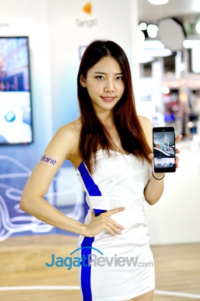 Booth Babes Computex 2017 Part III 1 DSC01288