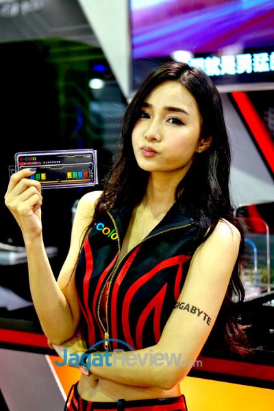 Booth Babes Computex 2017 Part III 5 DSC01305