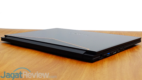 Gigabyte Aero 15 Thickness