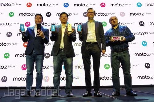 Moto Z2 Play Resmi Diluncurkan untuk Kawasan ASEAN 1 Moto Z2 Play Resmi Diluncurkan untuk Kawasan ASEAN