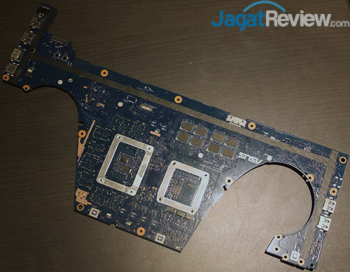 Review ASUS ROG ZEPHYRUS (GX501): Super Kencang & Tipis 31 ASUS GX501 Motherboard 02
