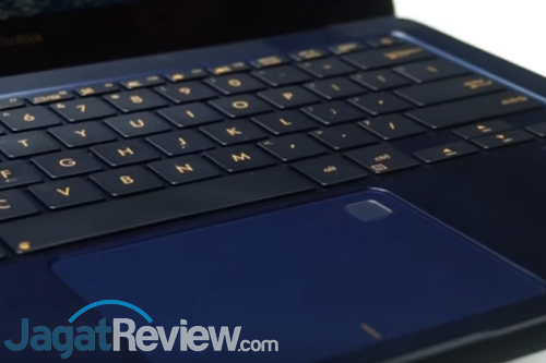 ASUS Perkenalkan ZenBook 3 Deluxe di Computex 2017 3 ASUS ZenBook 3 Deluxe - 01