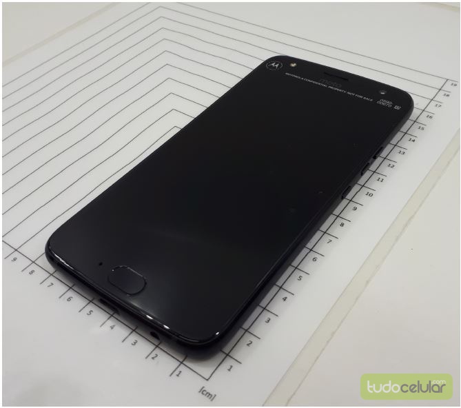 Wujud Motorola Moto X4 Beredar Di Internet 1 Wujud Motorola Moto X4 Beredar Di Internet