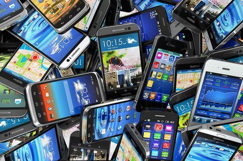 Pengamat: Smartphone Punya Efek “Merusak” Generasi Muda 1 Pengamat: Smartphone Punya Efek “Merusak” Generasi Muda