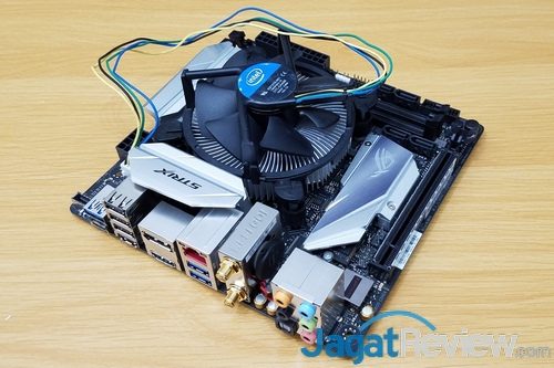 ASUS ROG STRIX Z370-I Gaming - 01