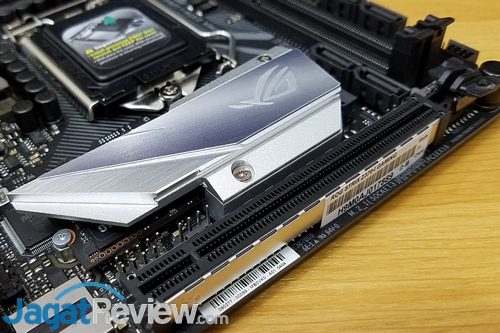 ASUS ROG STRIX Z370-I Gaming - 03