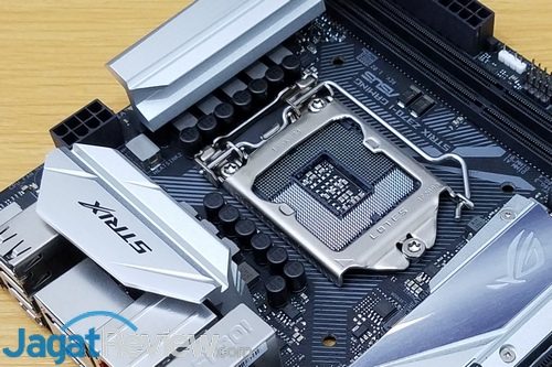 ASUS ROG STRIX Z370-I Gaming - 09