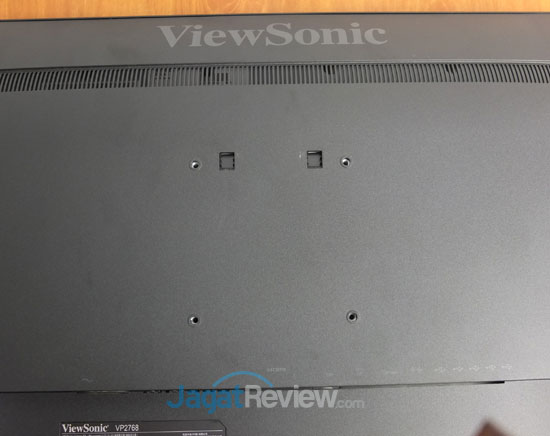 VESA mount 100 x 100 pada monitor ViewSonic VP2768-QHD