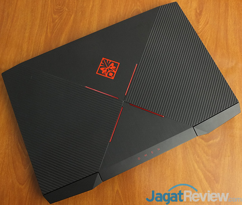 HP Omen 15-ce087TX Top Side