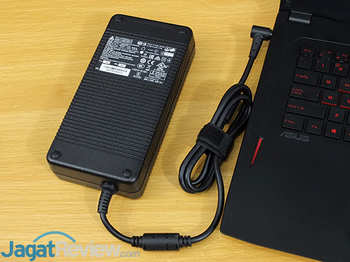 ASUS GL702ZC Power Adapter