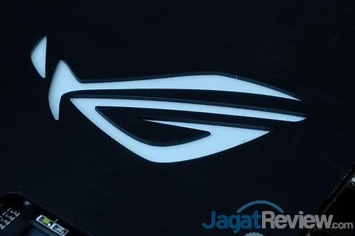 ASUS ROG Strix RX VEGA64 07