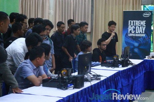 Extreme PC Day - Campus Roadshow: Unjuk Teknologi Terkini di Yogyakarta 15 Extreme PC Day Yogyakarta 12