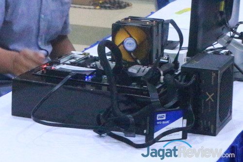 Extreme PC Day - Campus Roadshow: Unjuk Teknologi Terkini di Yogyakarta 25 Extreme PC Day Yogyakarta 18