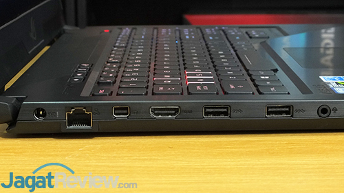 ASUS GL503VD Connectors Left