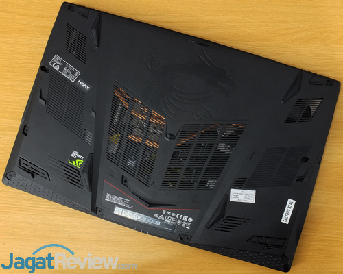 MSI GE63VR 7RF Bottom Side