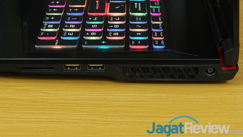 MSI GE63VR 7RF Connectors Right