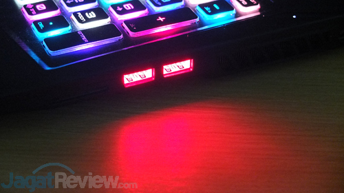 MSI GE63VR 7RF USB Lighting 02