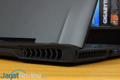 AORUS X7 DT v7 Exhaust Vent Left