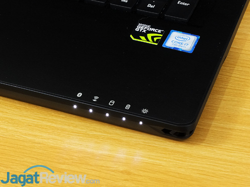 AORUS X7 DT v7 Indicator Lamps