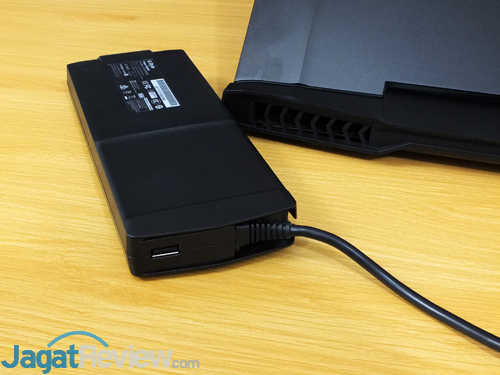 AORUS X7 DT v7 Power Adapter