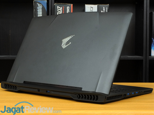 AORUS X7 DT v7 Rear Side v1