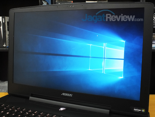 AORUS X7 DT v7 Screen