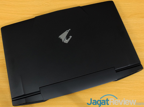 AORUS X7 DT v7 Top Side