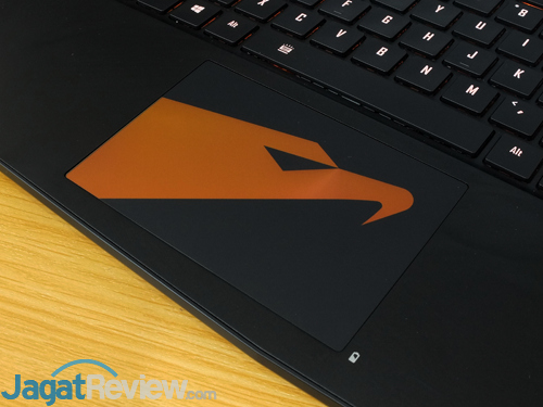 AORUS X7 DT v7 Touchpad
