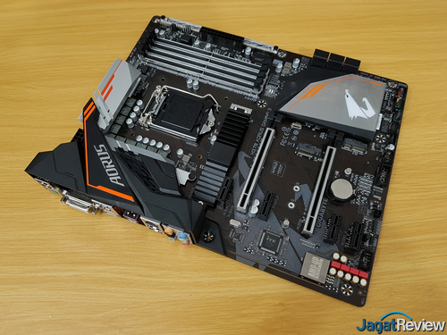 Hands-On Motherboard Gigabyte H370 Aorus Gaming 3 7 Gigabyte H370 Aorus Gaming 3 14