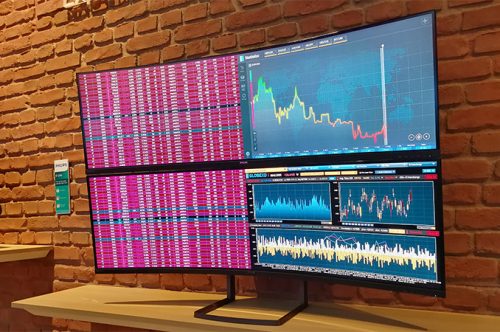 Philips Perkenalkan Briliance 492P8, Monitor Curve Super-Wide 2 VcZeKVWxJKmVi1TM