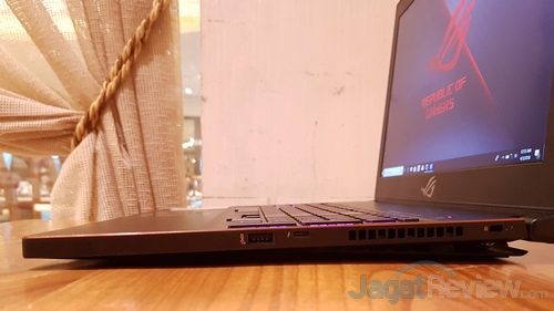 ASUS ROG GM501 Zephyrus M 04