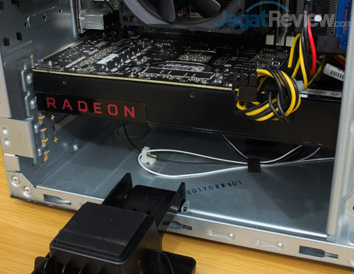 Review PC Desktop AMD Ryzen: Acer Aspire GX-281-UR13 14 Acer Aspire GX 281 Graphics Card 01