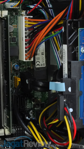 Review PC Desktop AMD Ryzen: Acer Aspire GX-281-UR13 25 Acer Aspire GX 281 M.2 SATA Ports